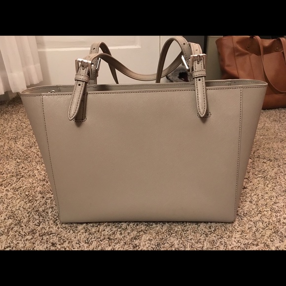 SOLD - Picture 3 of 8